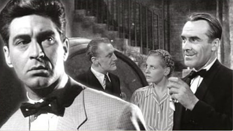 The Blue Parrot still 1