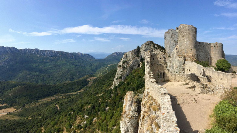 The Glorious Story of Castles still 5