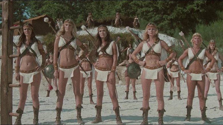 Super Stooges vs the Wonder Women still 5
