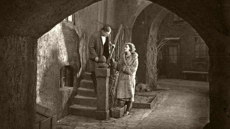 Joyless Street still 6