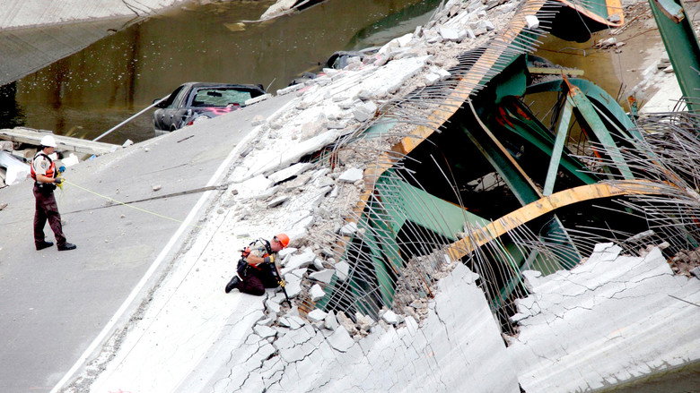 Construction Fails still 4