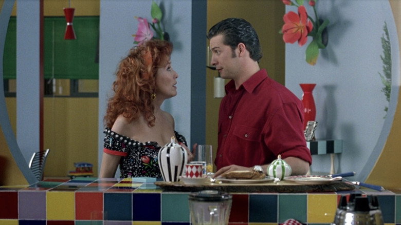 Kika still 7