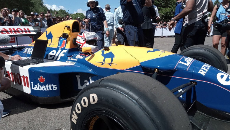 Williams & Mansell: Red 5 still 1