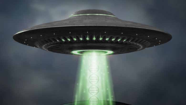 In Plain Sight: The Intelligence Community and UFOs still 1
