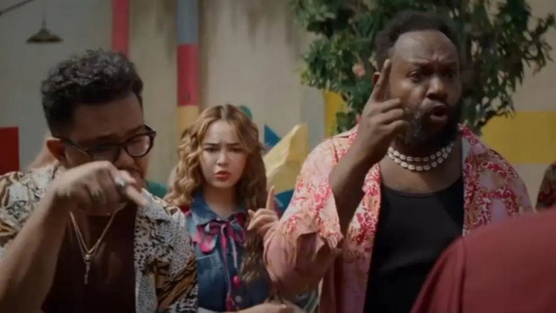 Check Out Sekarang, Pay Later (Caper) still 6