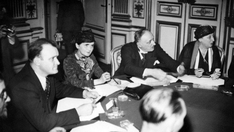 Blum et ses premières ministres still 2