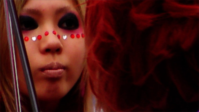 Giri Chit still 2