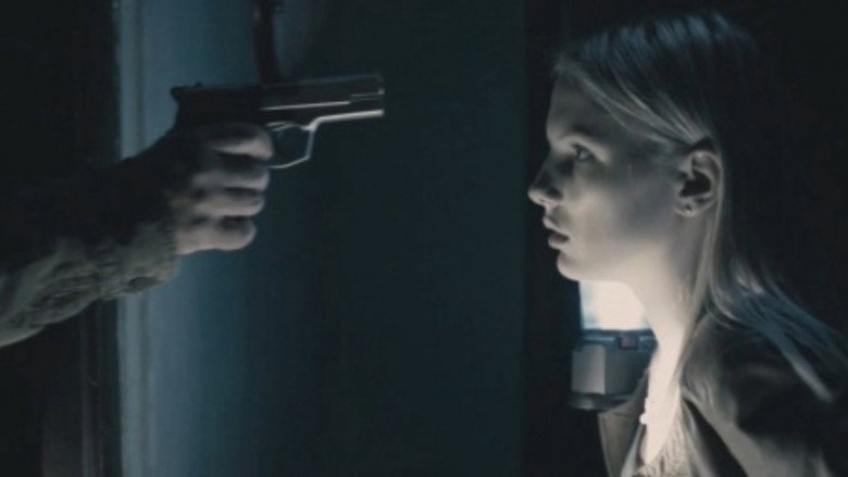 Apartment 18 still 5