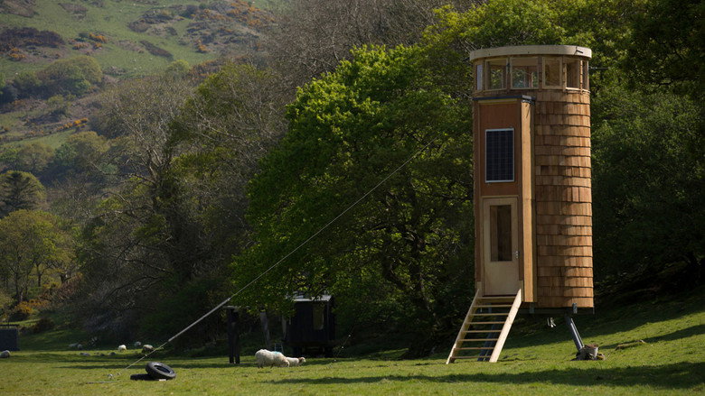 Cabins in the Wild with Dick Strawbridge still 3