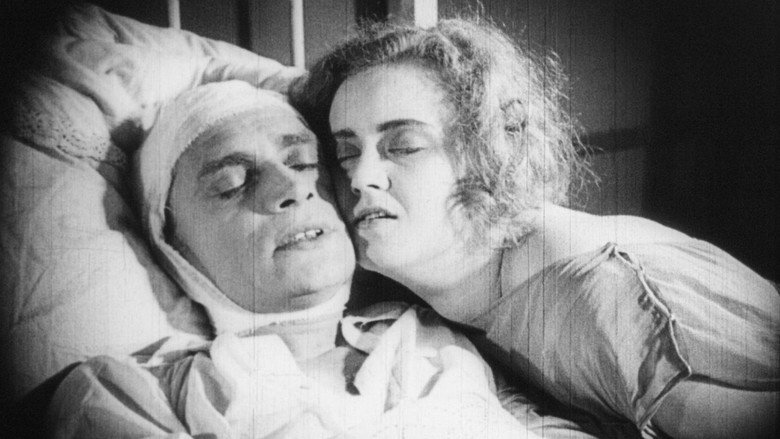 The Hands of Orlac still 7