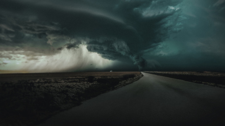 The Twister: Caught in the Storm still 1