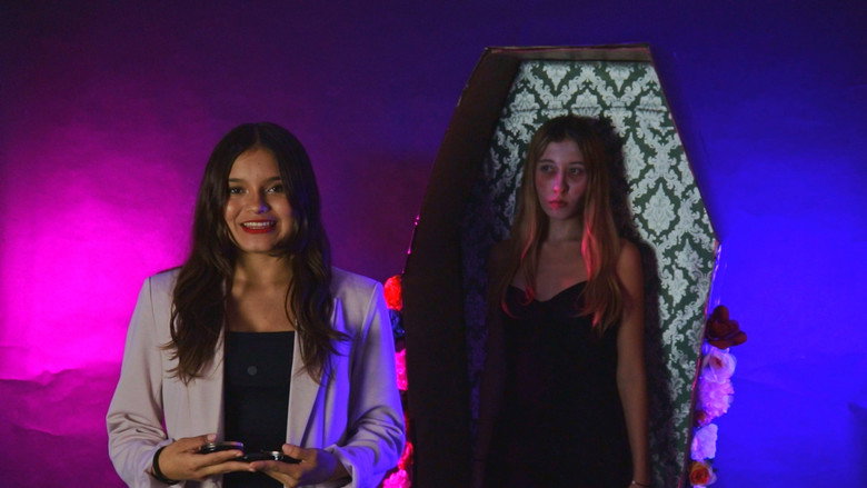 Tanatoglam still 1