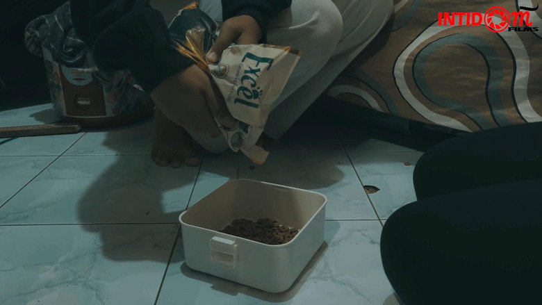 Memiliki Viola still 2