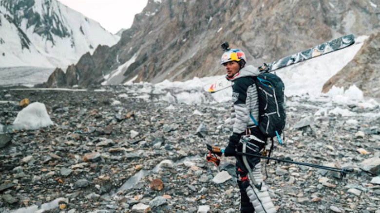 K2: The Impossible Descent still 8