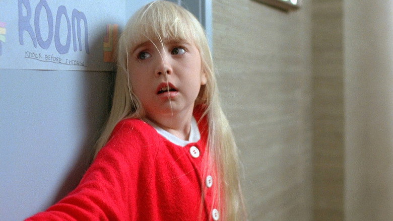 Poltergeist III still 3