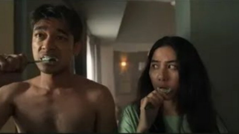 Sosok Ketiga: Lintrik still 5