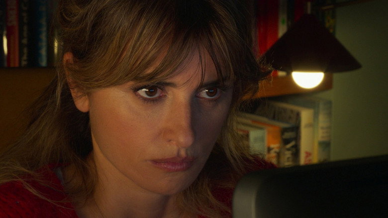 Parallel Mothers still 7