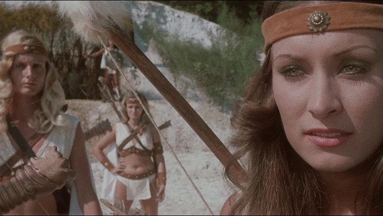 Super Stooges vs the Wonder Women still 7