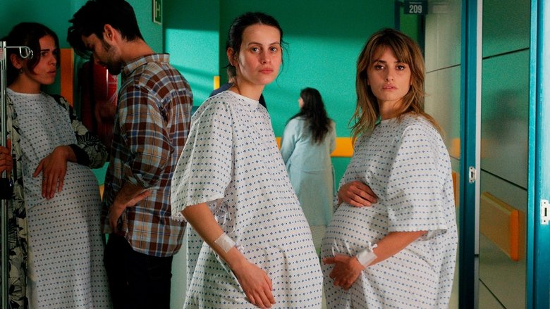Parallel Mothers still 1
