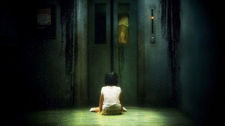 Dark Water still 8